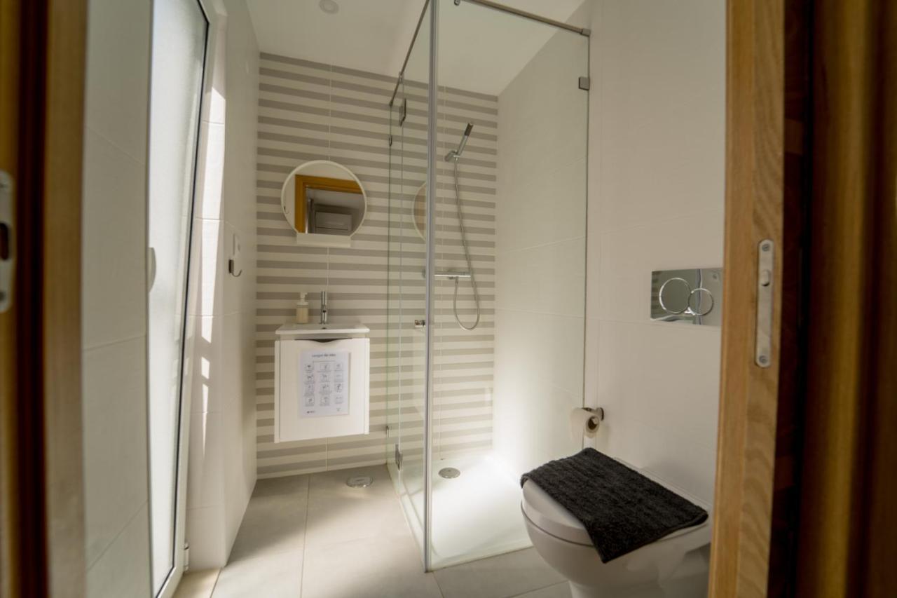 Almas Rooms Lagos Luaran gambar