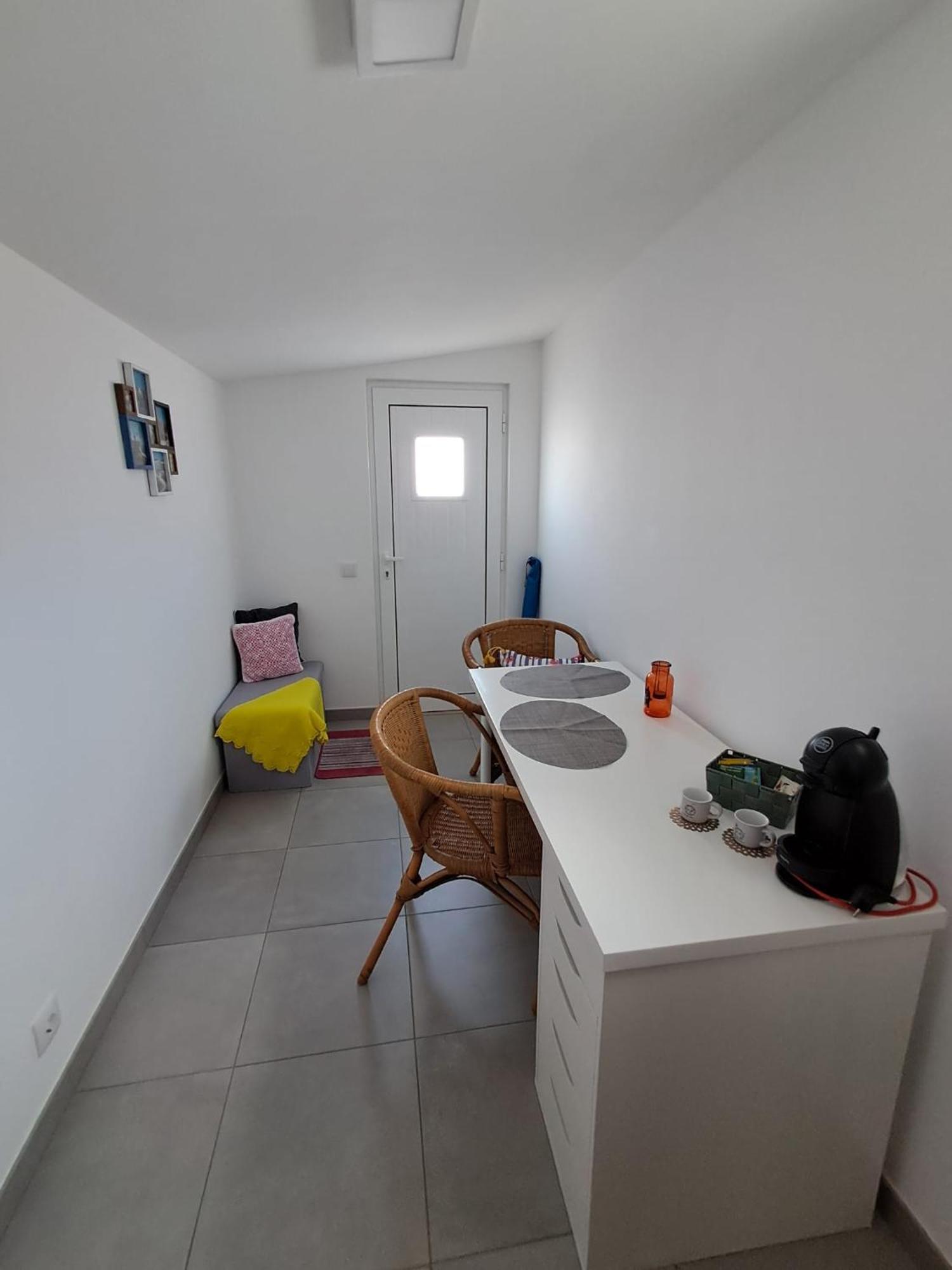 Almas Rooms Lagos Luaran gambar